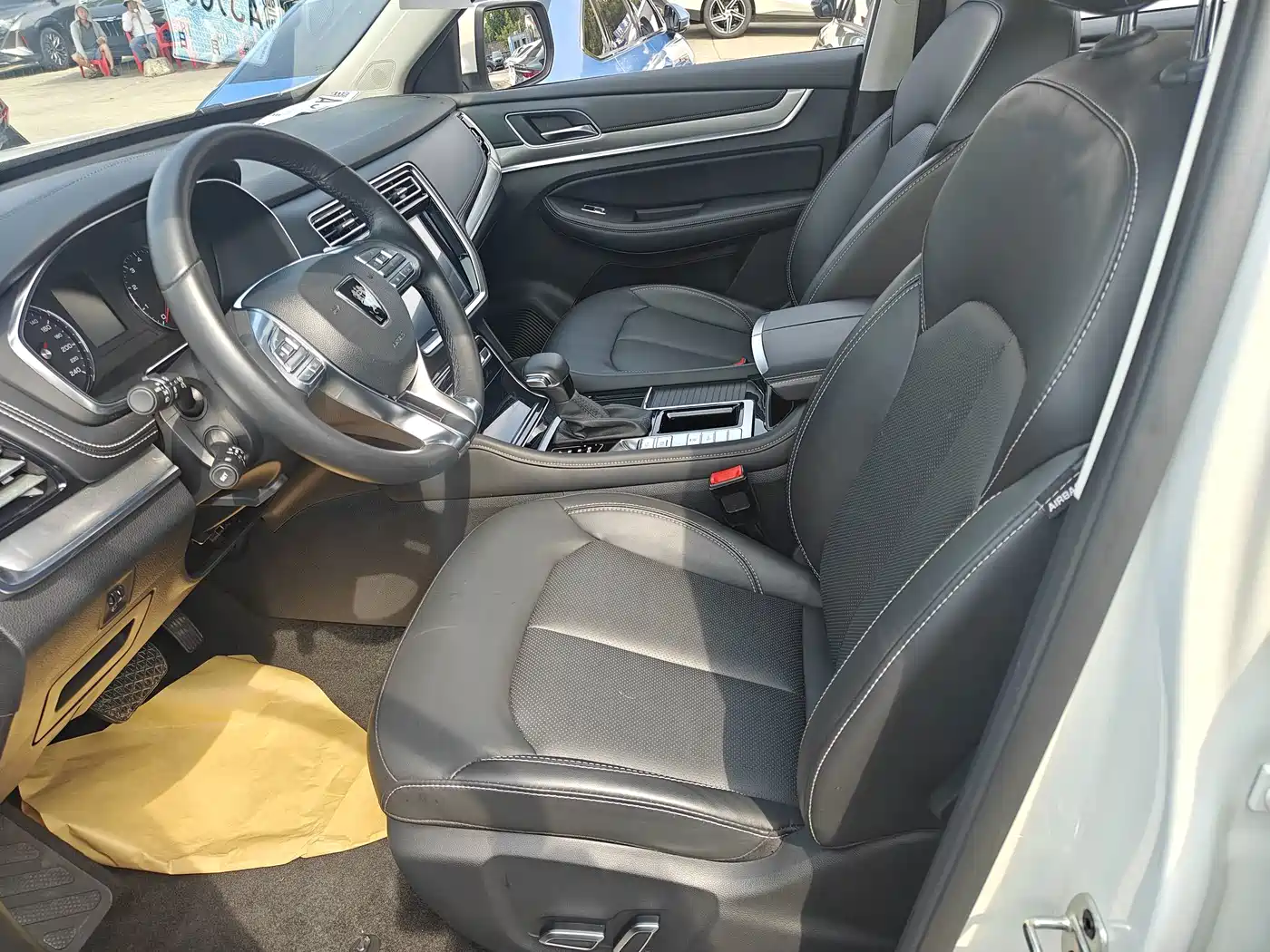 2022 Roewe RX8
