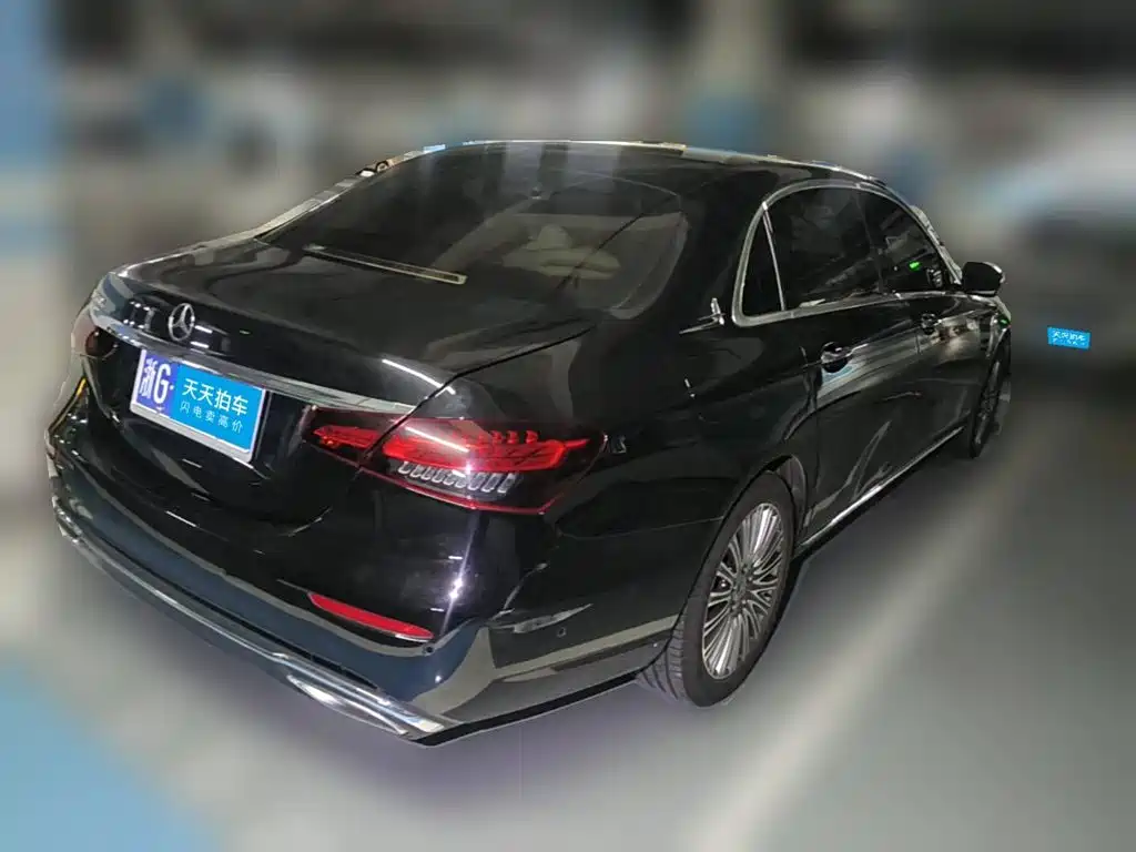 Mercedes-Benz E-Class, миниатюра 5