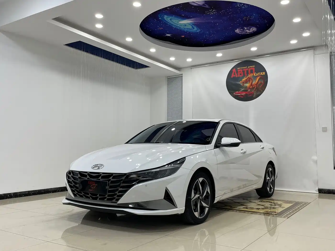 Hyundai Elantra 2022 1.5L CVT LUX Premium Edition