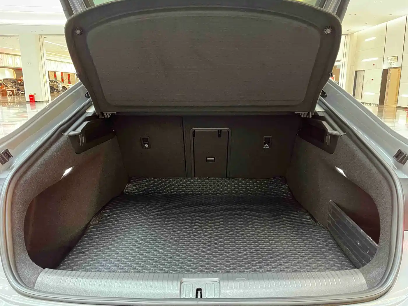 Volkswagen FAW-Volkswagen CC 2025 2024 380TSI Eye-catching Edition