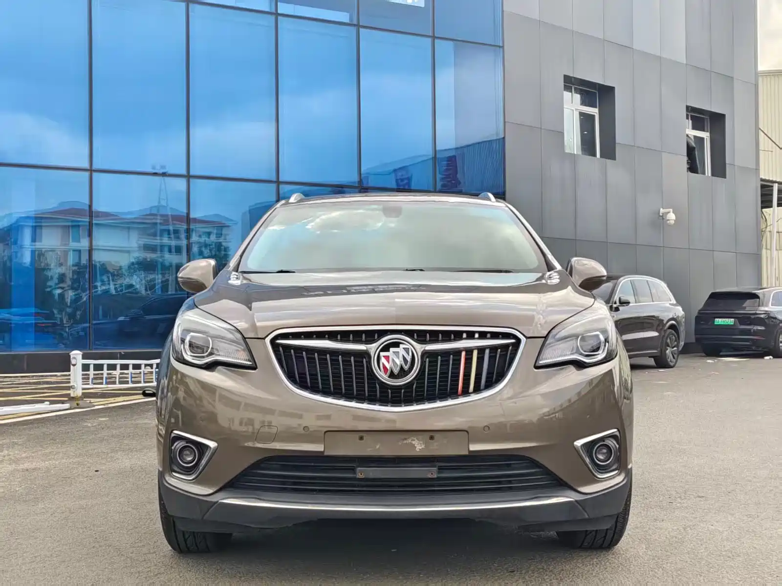 Фото 2 - Buick Envision Plus