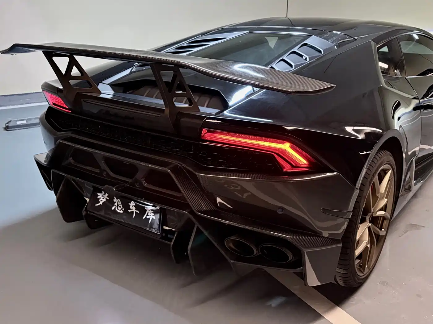 Lamborghini Huracán 2014 LP 610-4 фото 6