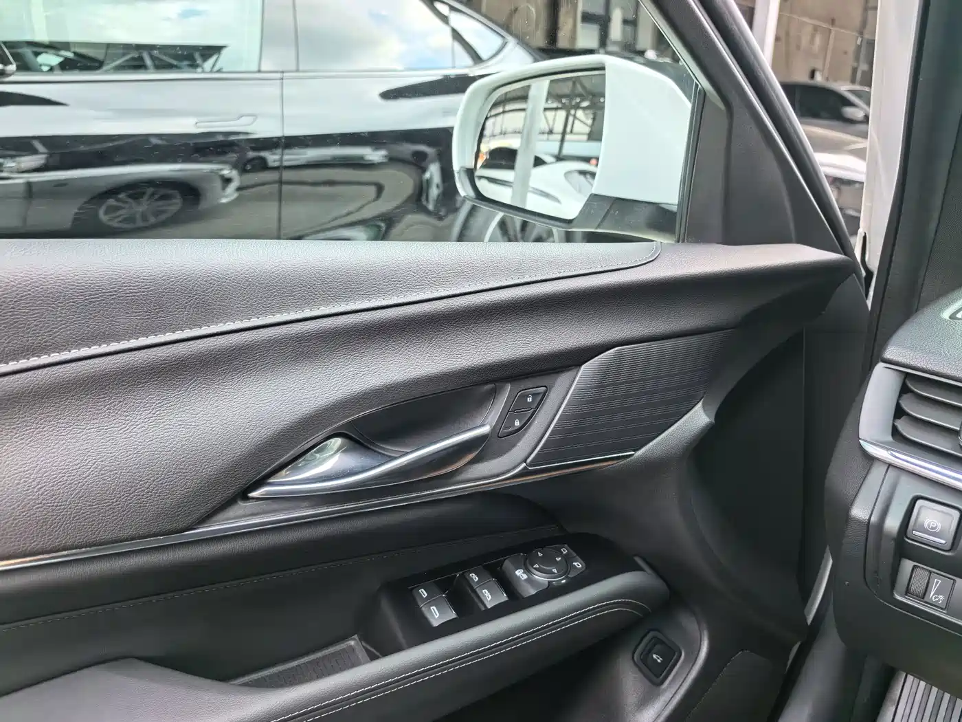Cadillac CT4 2022 2021 28T Fashion Edition