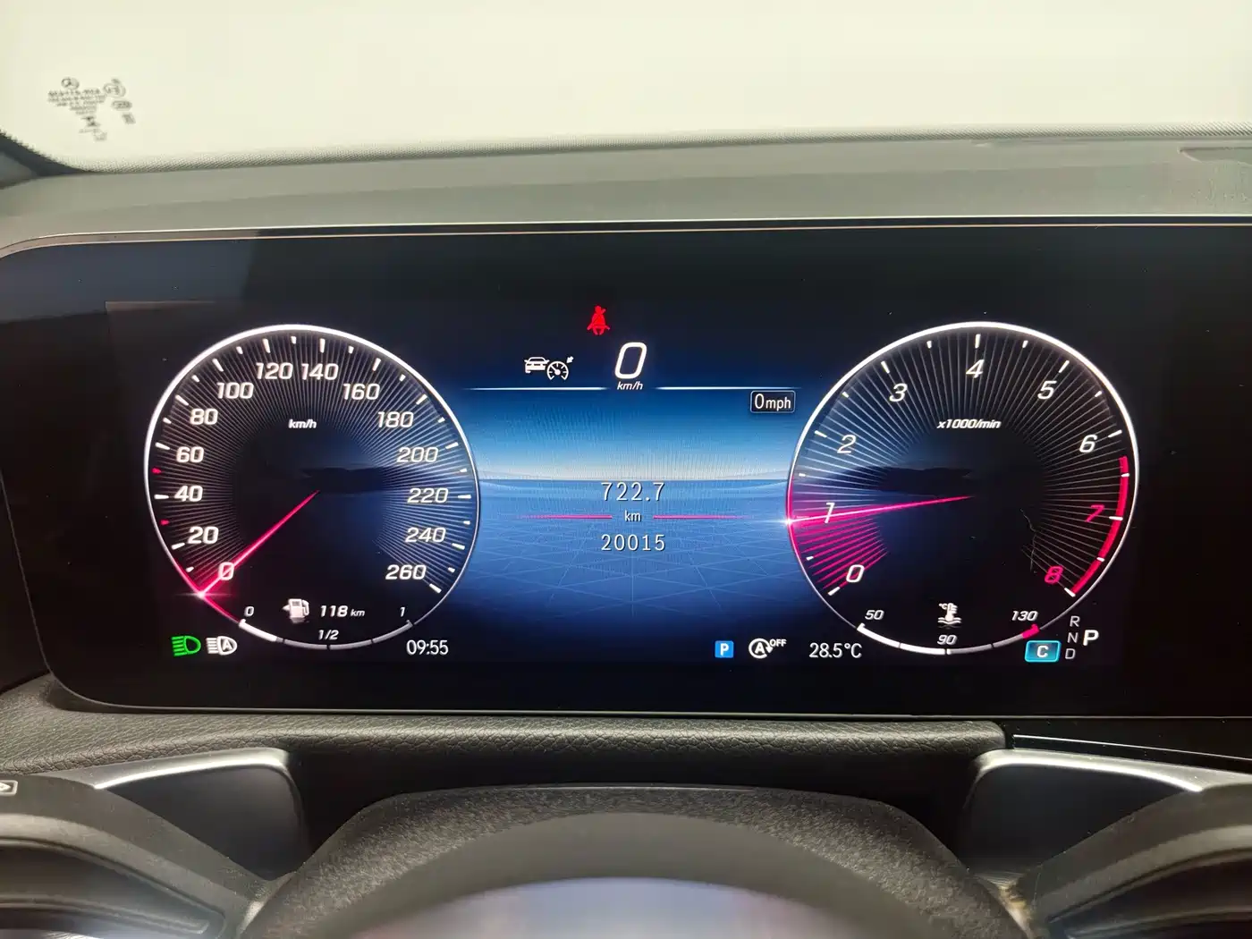 Mercedes-Benz GLB 2025 2024 GLB 220 Dynamic