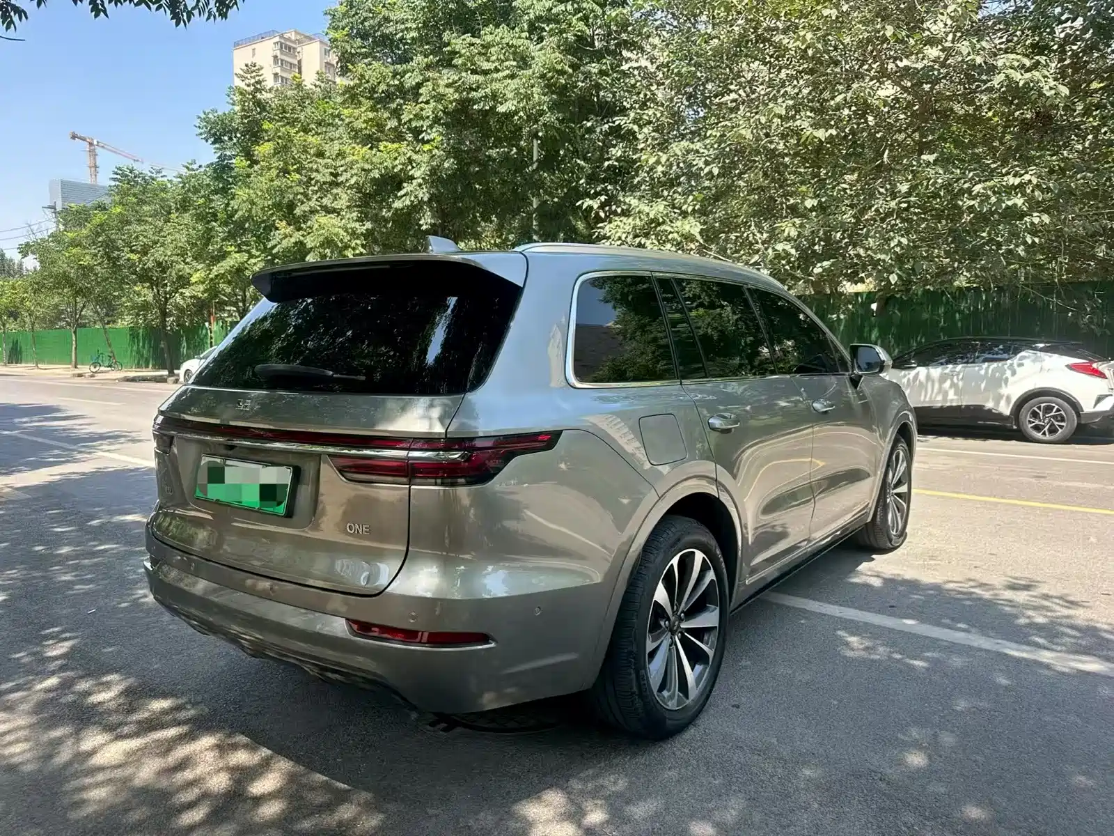 Photo 9 - Li Auto Li ONE