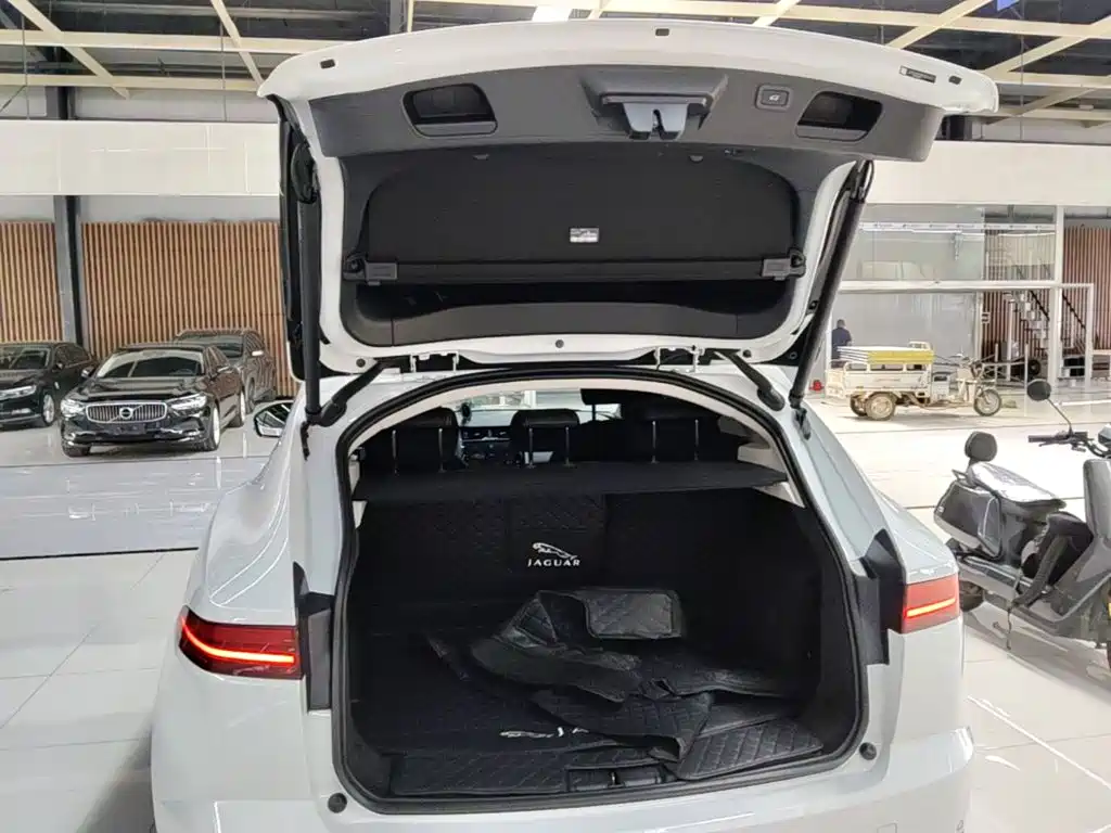 Jaguar E-PACE 2024 2024 Progressive Sport Edition R-DYNAMIC S