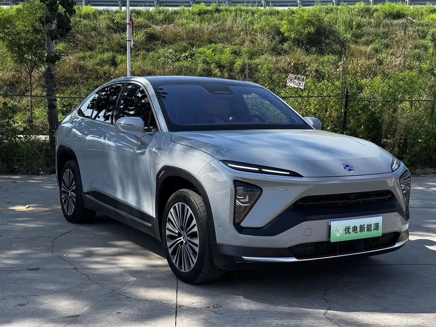 Фото 3 - NIO EC6