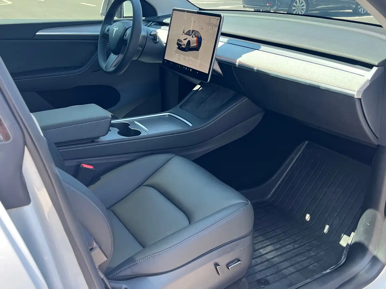 Фото 6 - Tesla Model Y