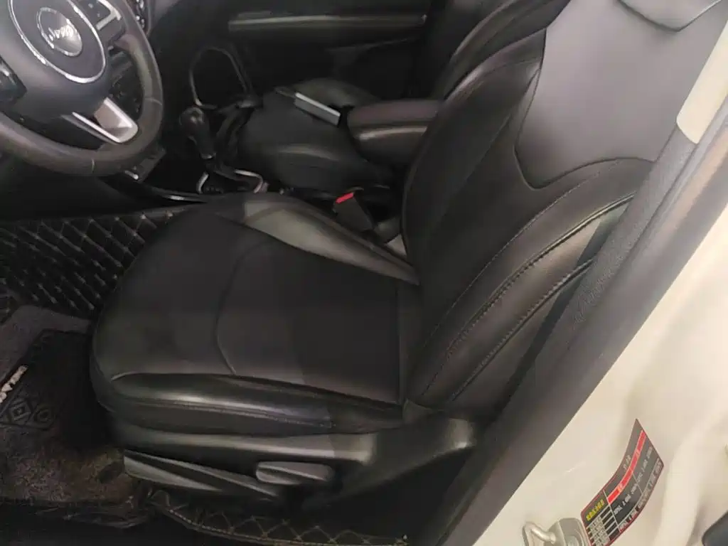 Jeep Compass 2021 2019 220T Automatic Family Edition