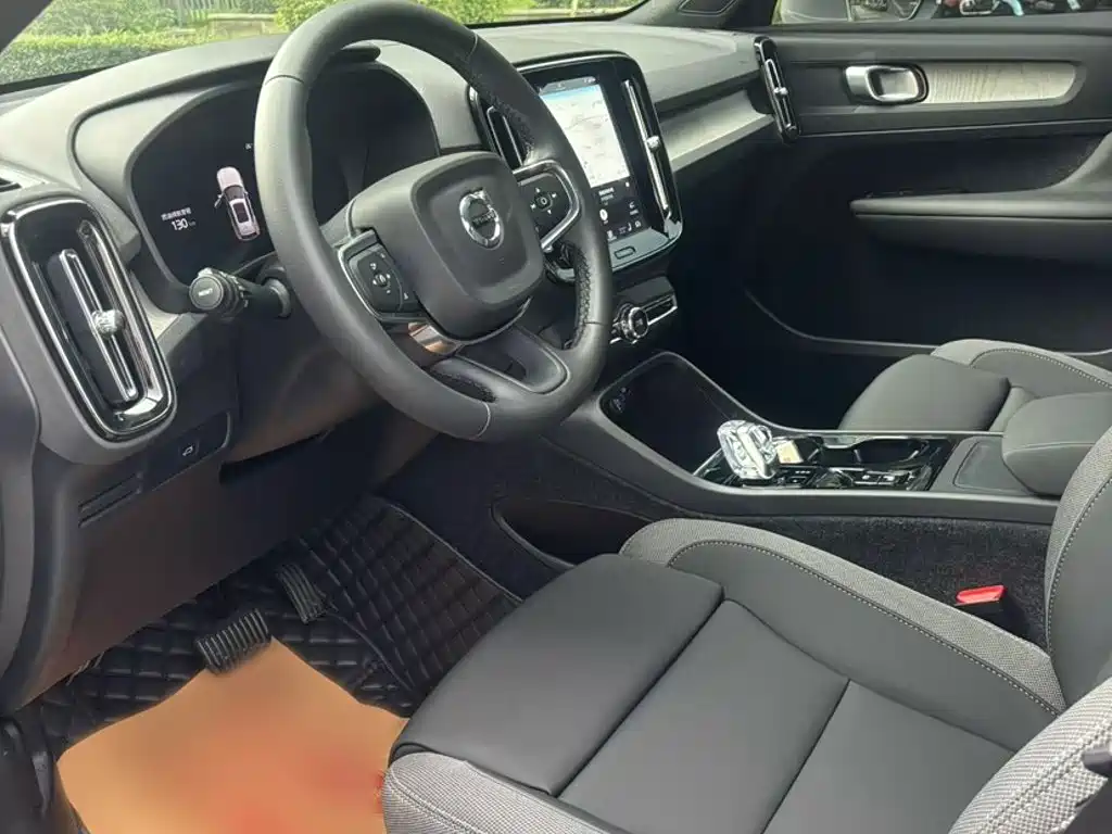 Volvo XC40 2024 2024 B3 Smart Elite Luxury Edition