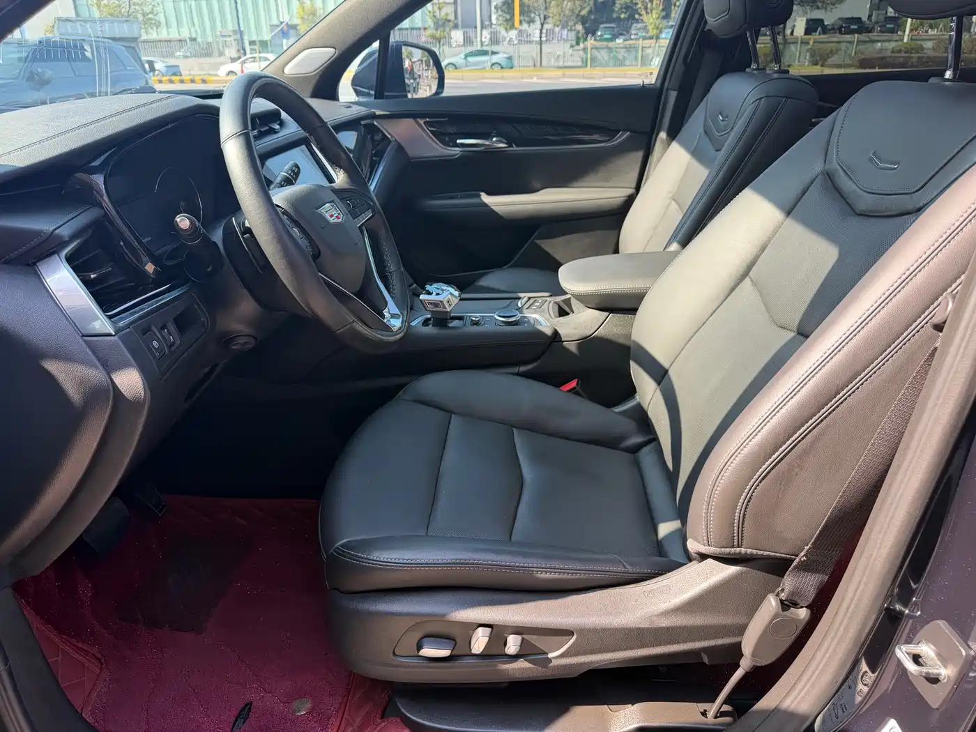 Cadillac XT6 2022 2.0T 6-Seater 4WD Luxury Edition фото 4