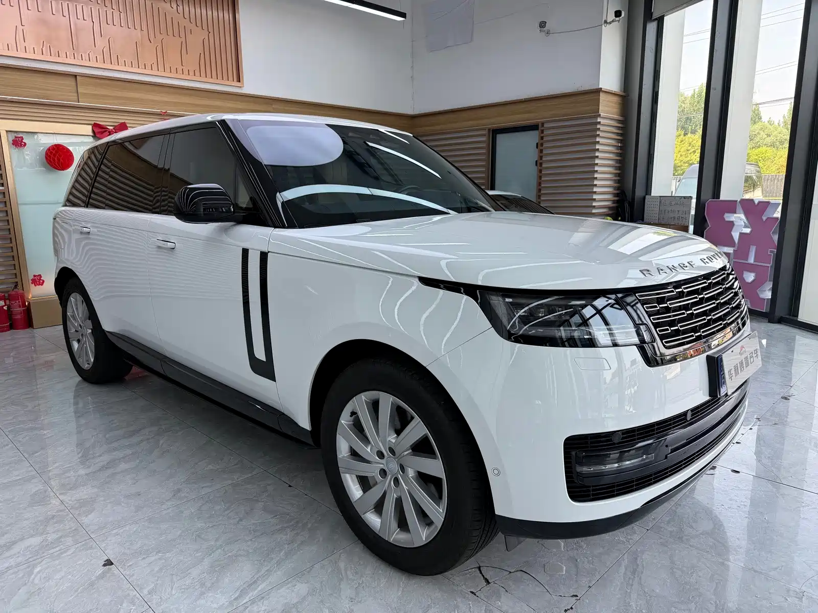 Фото 3 - Land Rover Range Rover