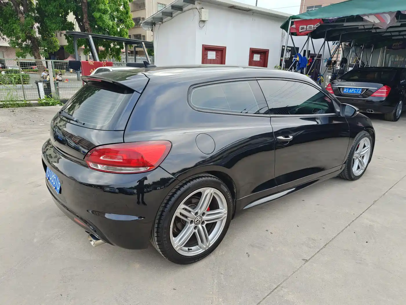 Volkswagen Scirocco 2010 2.0TSI Luxury Edition фото 13