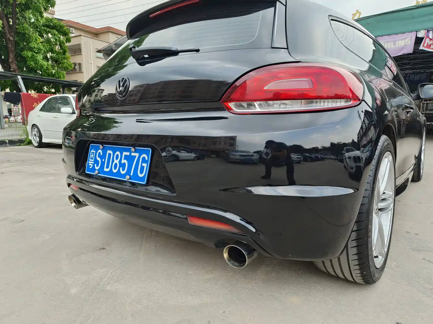 Volkswagen Scirocco 2010 2.0TSI Luxury Edition фото 36