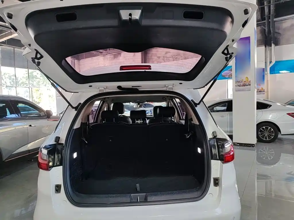 BYD Song MAX 2018 2017 1.5T Auto Smart Luxury 7-Seater