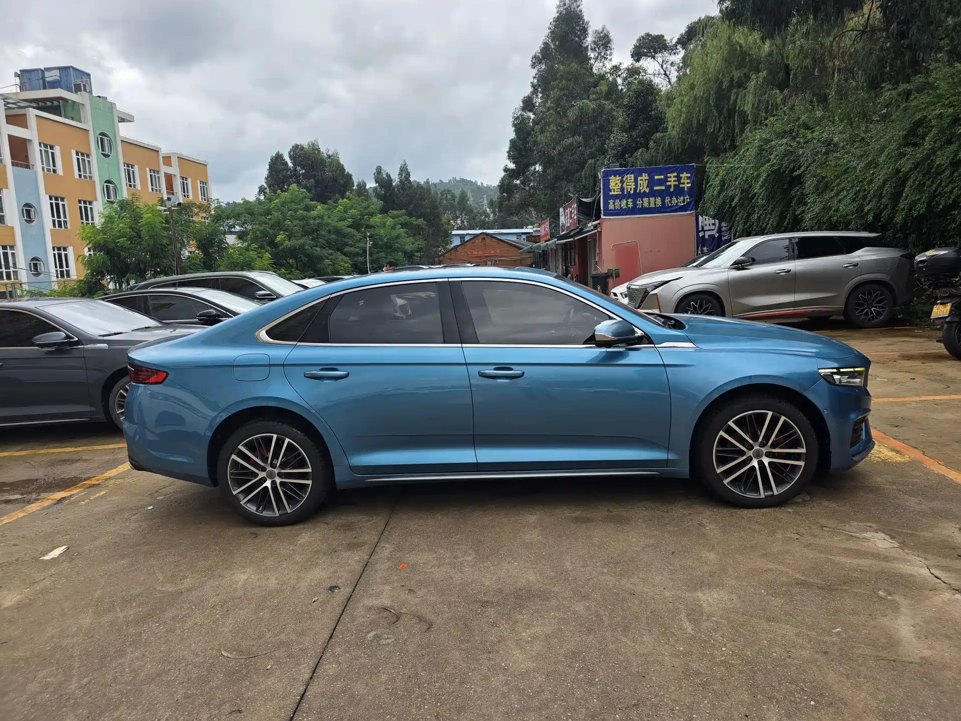 Фото 4 - Geely Preface