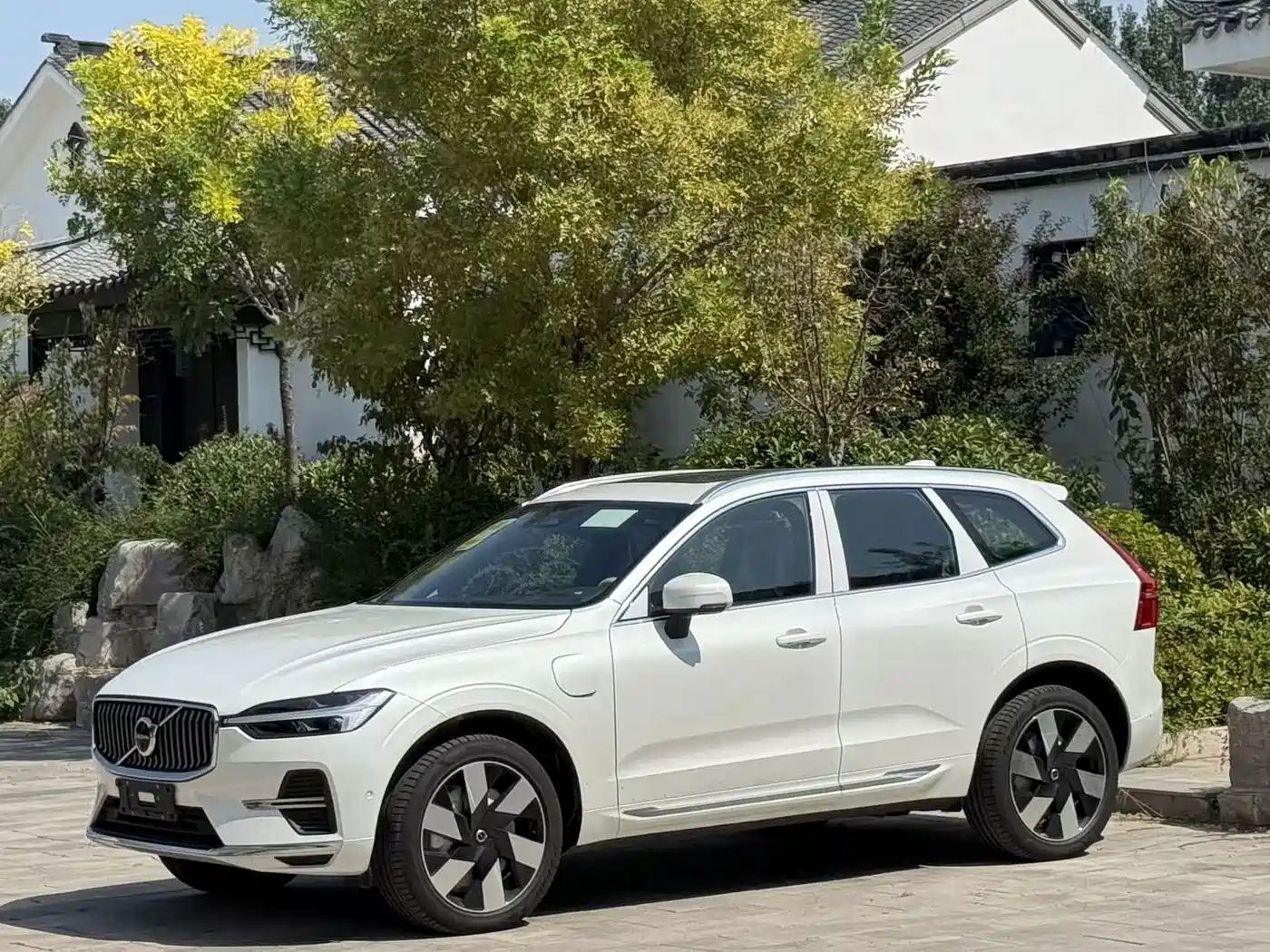 Volvo XC60 Plug-in Hybrid 2026 2025 Plug-in Hybrid Long Range AWD Zhiyuan Luxury Edition