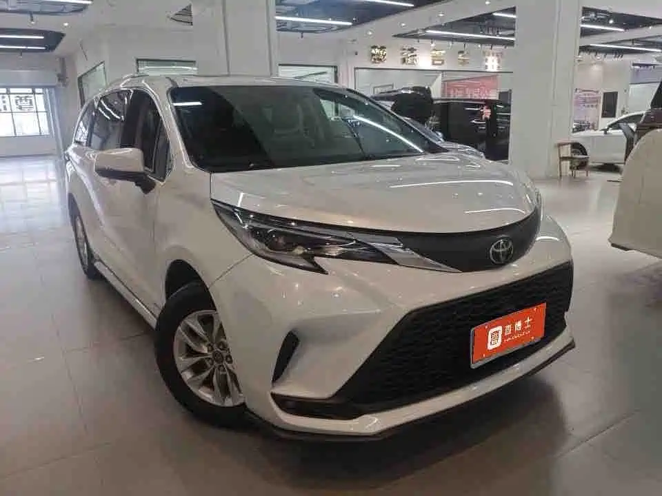 Toyota Granvia 2025 2024 2.5L Hybrid Comfort