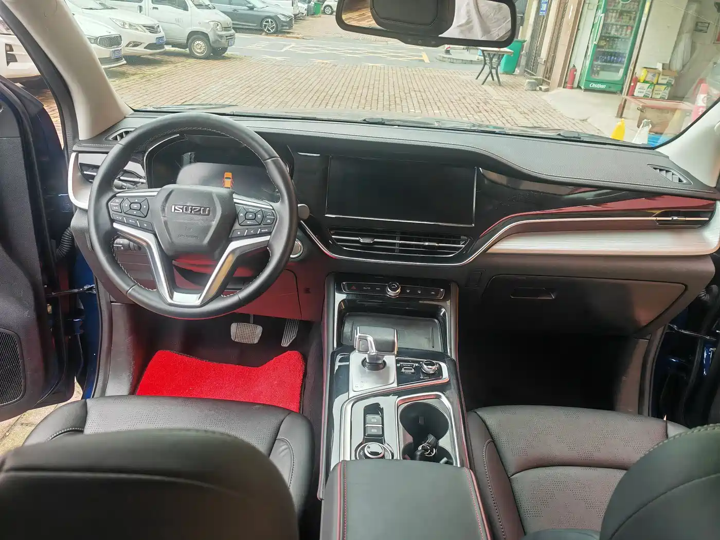 Isuzu D-MAX 2023 1.9T Auto 4WD V-CROSS Yue Ling Edition фото 9