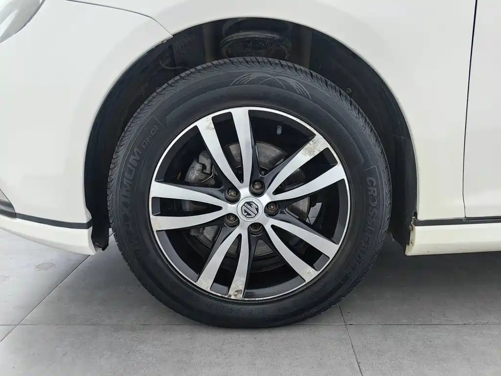 MG MG6 2014 2014 Hatchback 1.8L Automatic Driving Value Edition