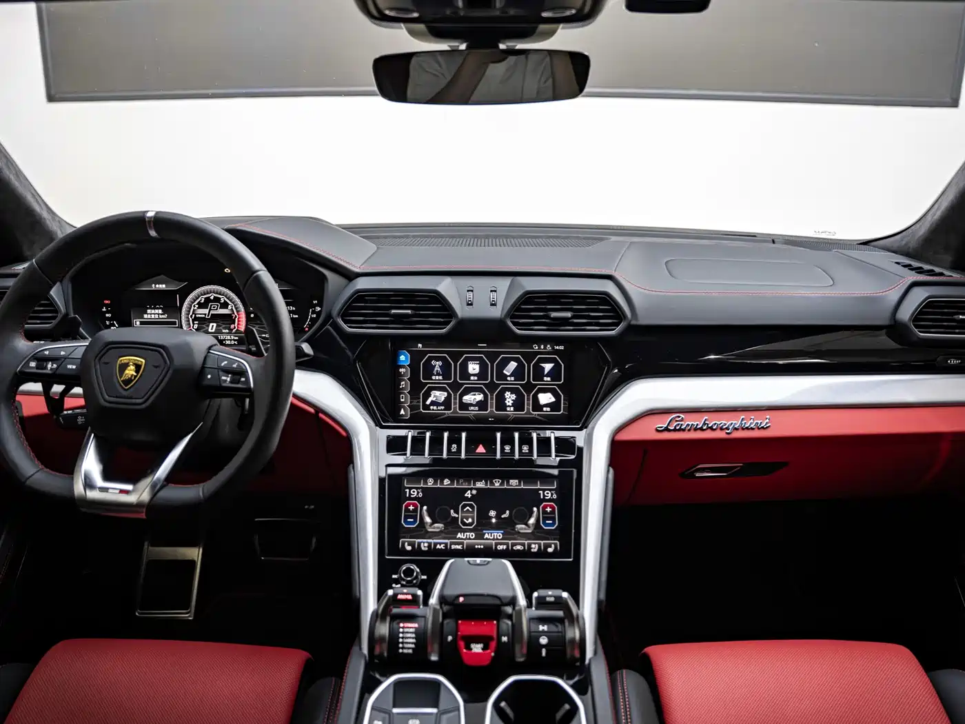 Фото 7 - Lamborghini Urus