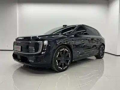Audi E7X