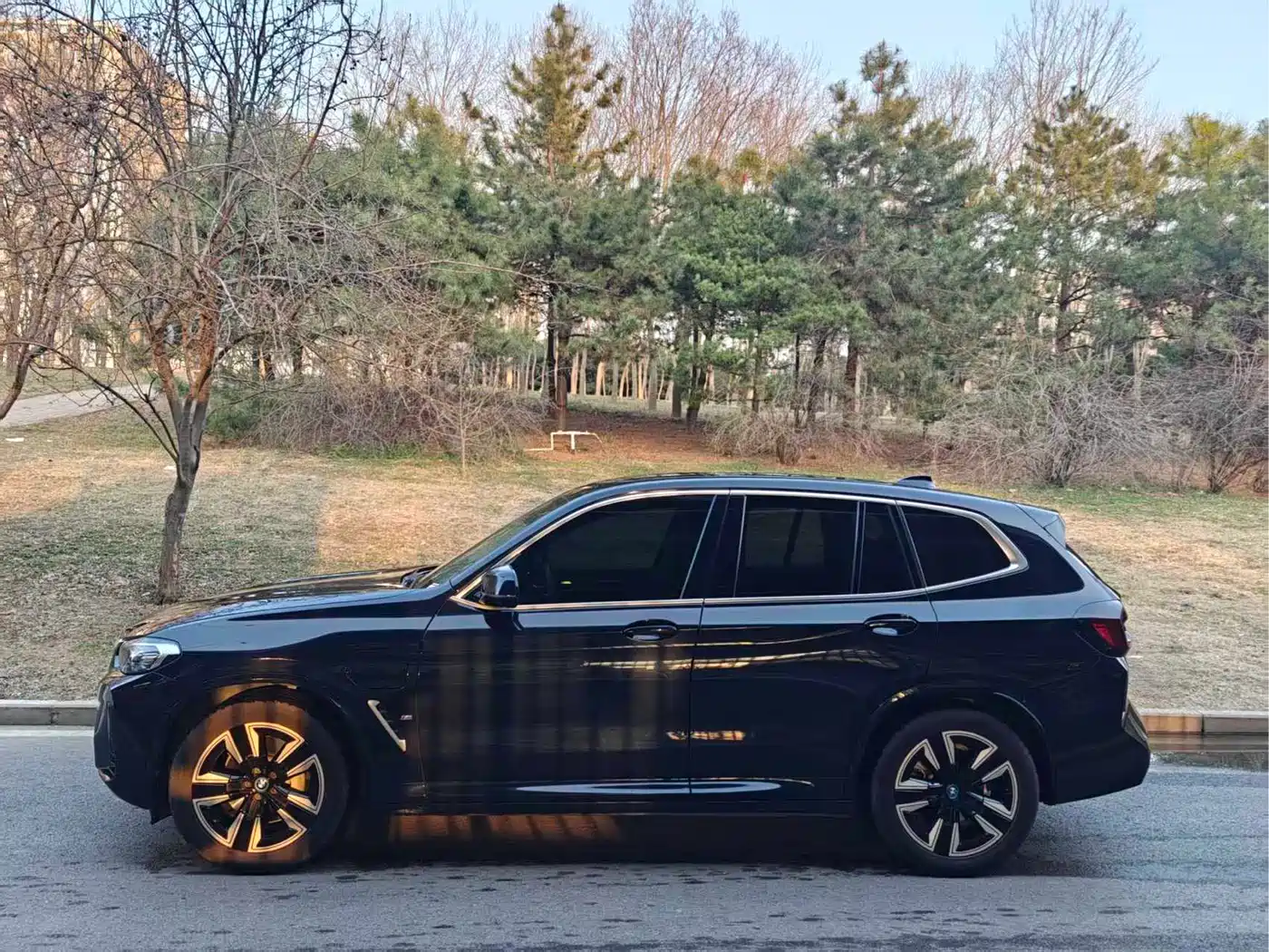 BMW IX3