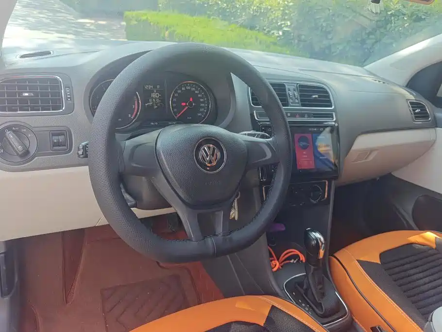 Volkswagen Polo 2014 2014 1.6L Automatic Comfort Edition