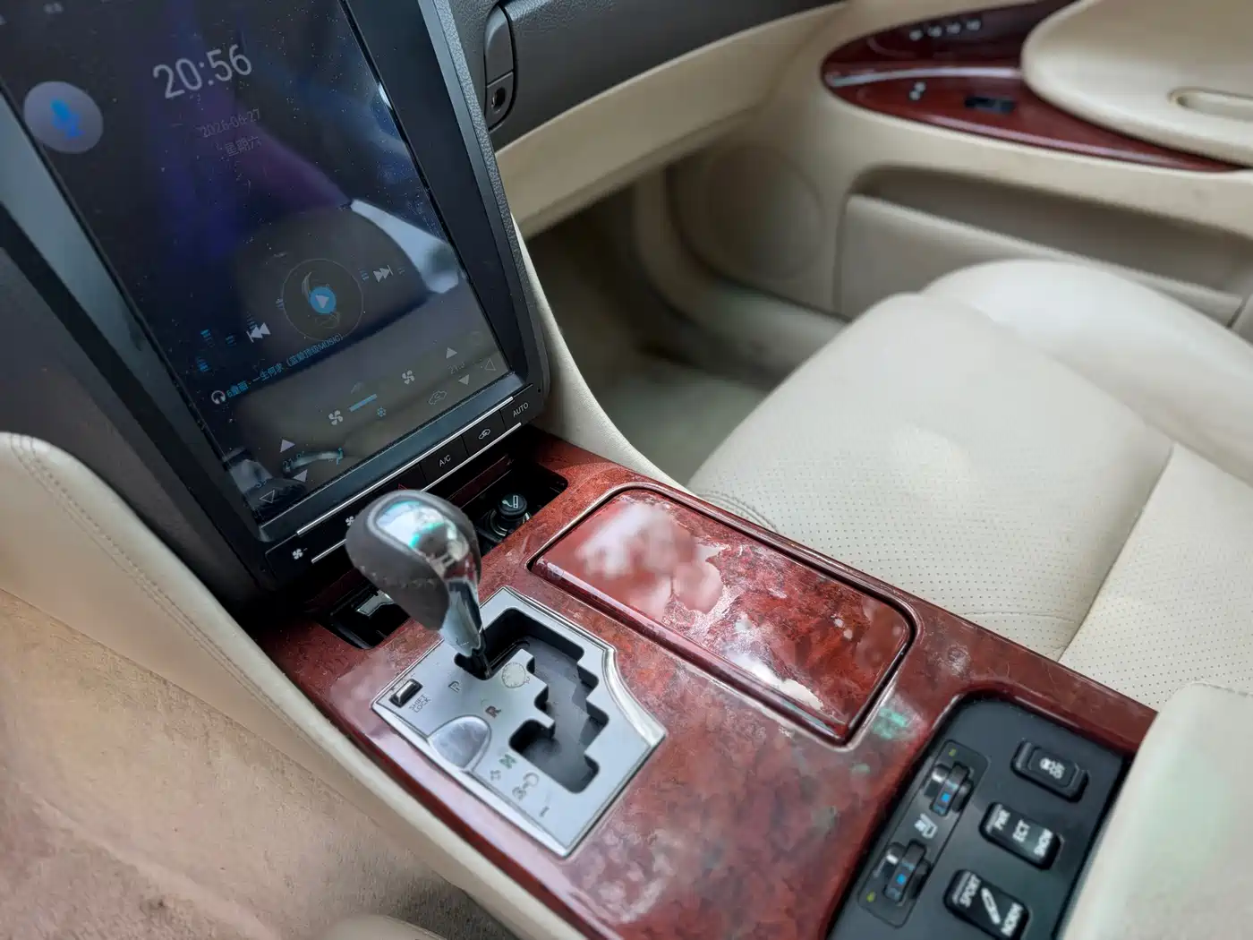 Фото 16 - Lexus GS