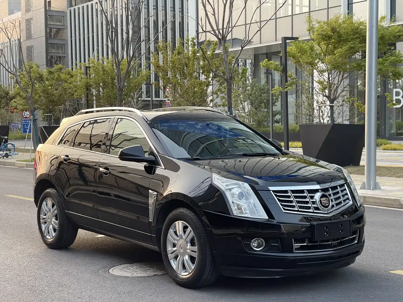 Cadillac SRX 2014 3.0L Elite Model фото 3