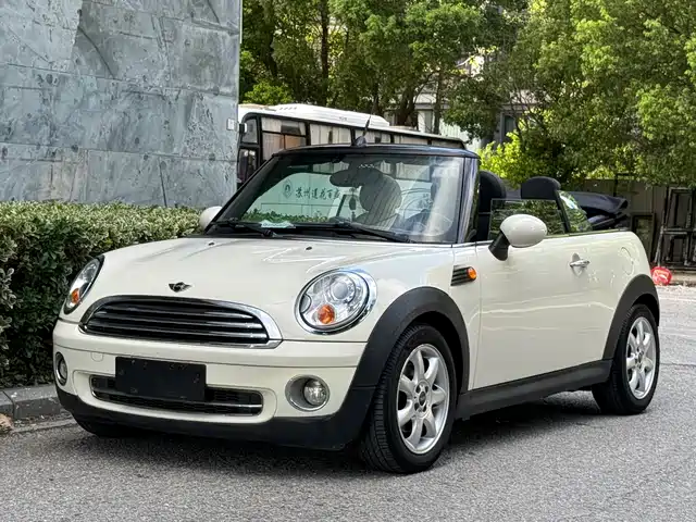  MINI MINI 2011 1.6L COOPER CABRIO