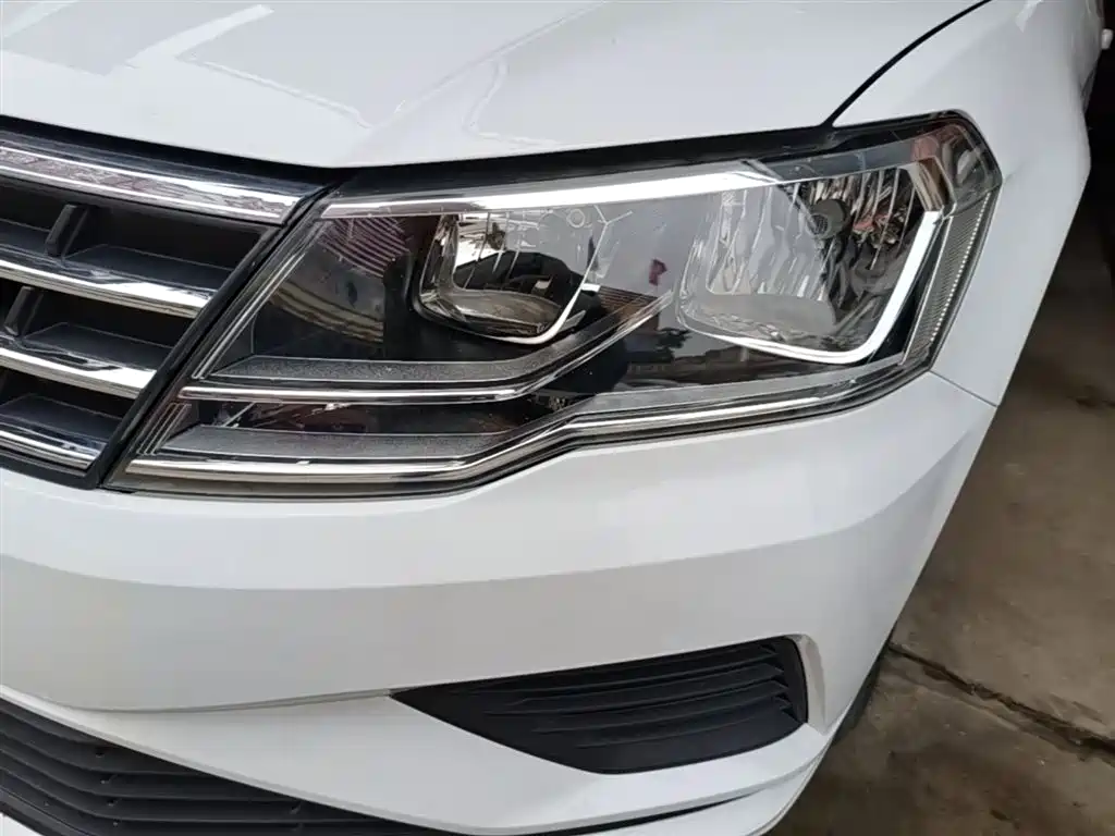 Volkswagen Jetta 2019 Dream Edition 1.4L Manual Fashion фото 24