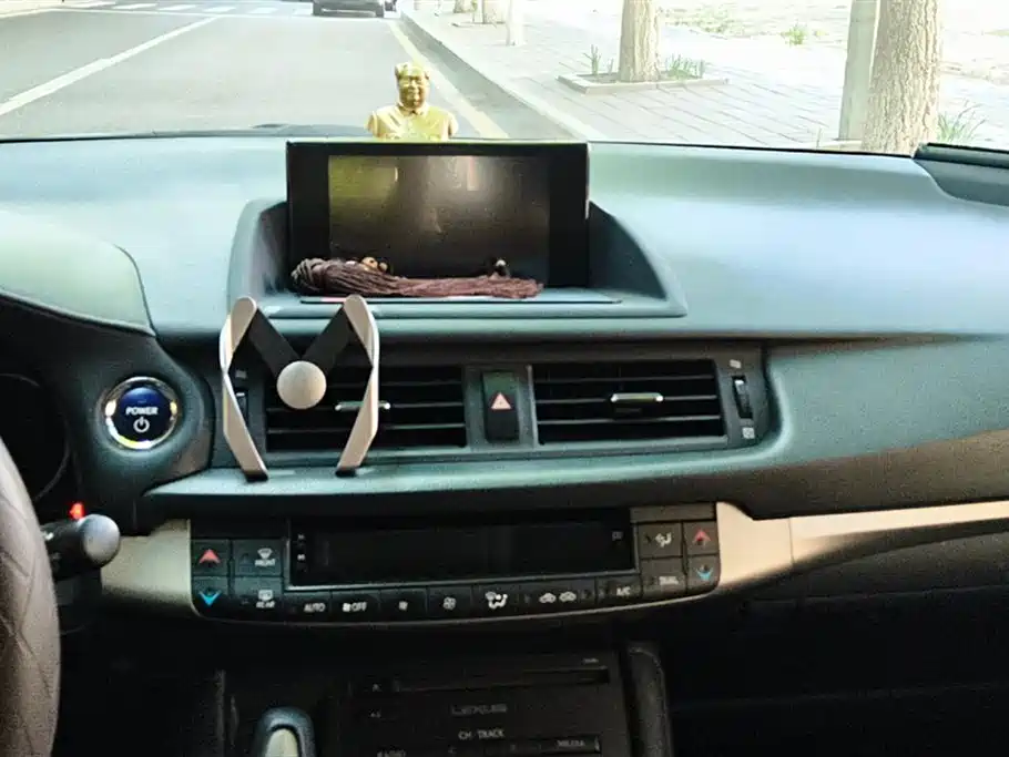 Lexus CT 2017 CT200h Comfort (Single Color, China V) фото 13