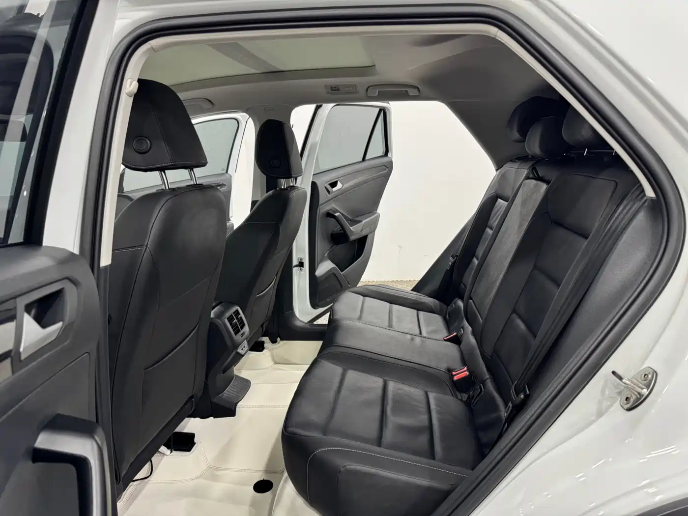Volkswagen T-ROC 2022 280TSI DSG 2WD Comfort PLUS фото 6