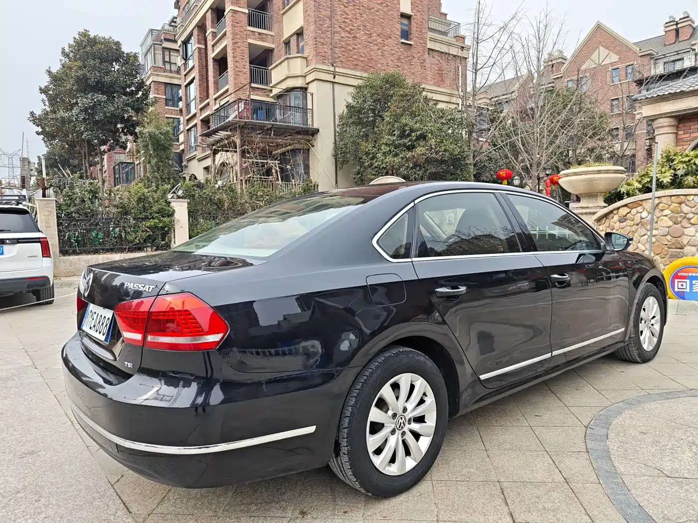 صورة 8 - Volkswagen Passat