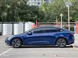 Фото 4 - Tesla Model 3