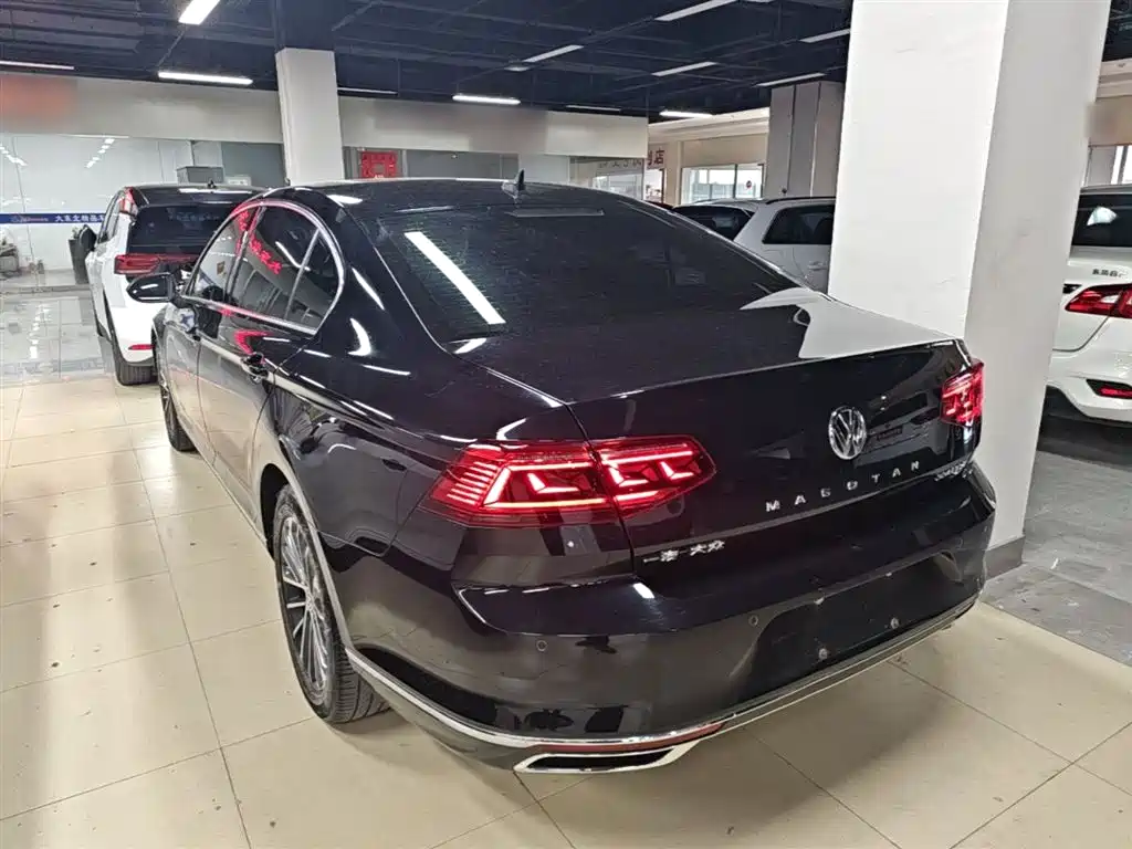 Volkswagen Magotan 2020 330TSI DSG Luxury фото 23
