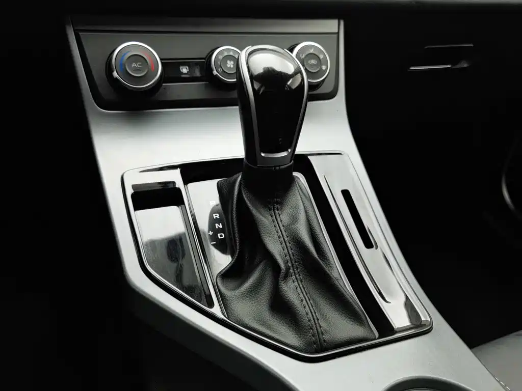Photo 13 - Geely Emgrand