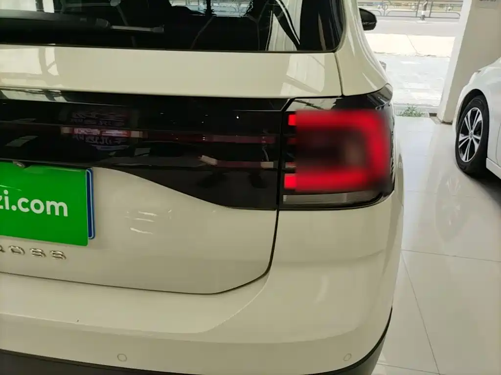 Фото 8 - Volkswagen T-Cross