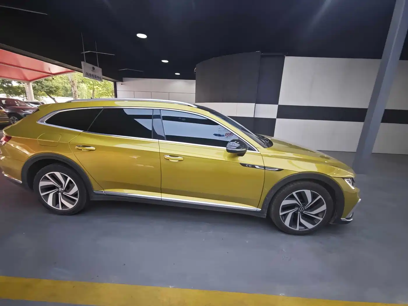 Volkswagen FAW-Volkswagen CC 2021 Shooting Brake 380TSI Hunter Heart Edition фото 10