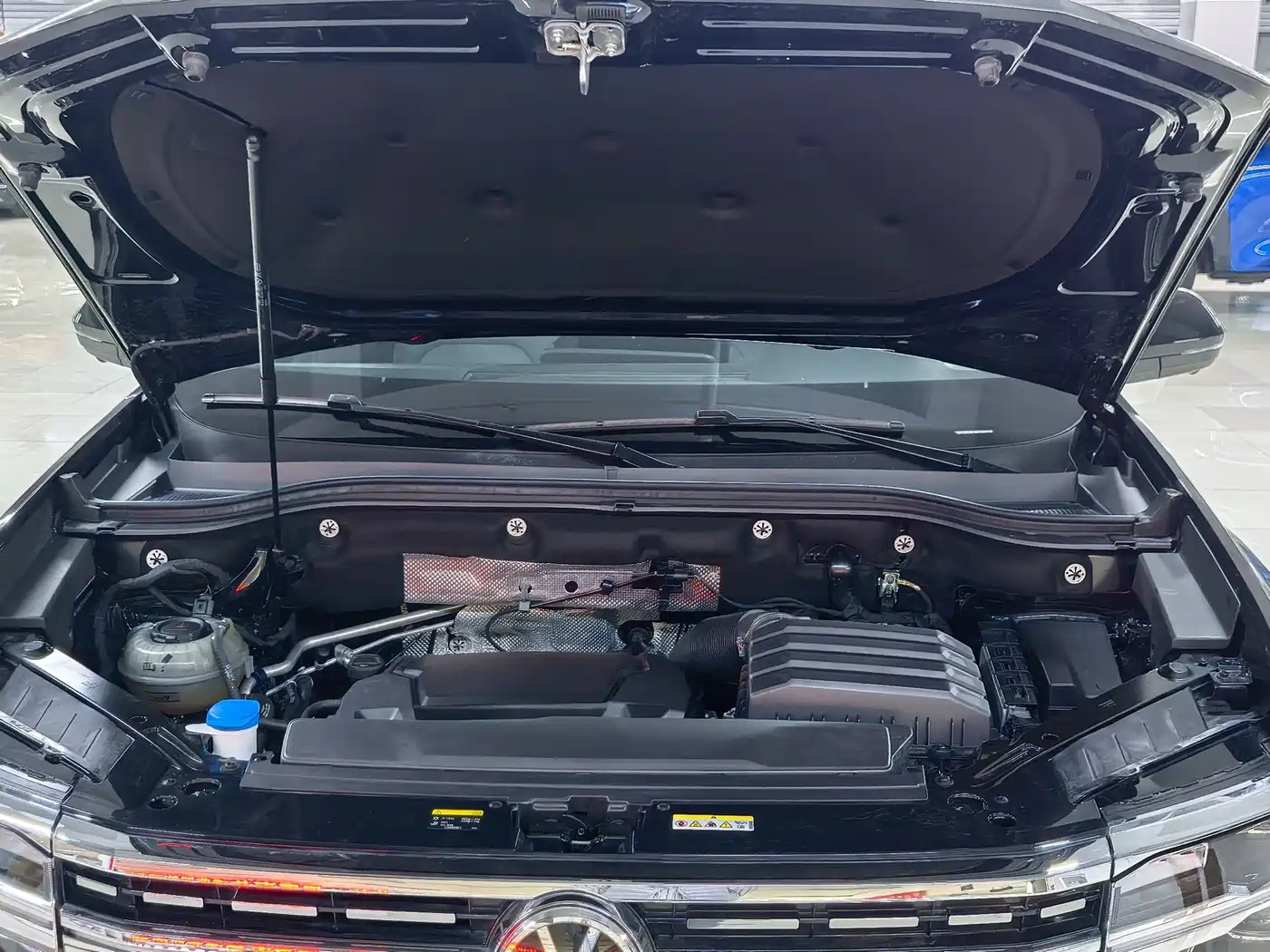Volkswagen Teramont 2024 Touareg X 380TSI 4WD Dragon Glory Edition фото 19