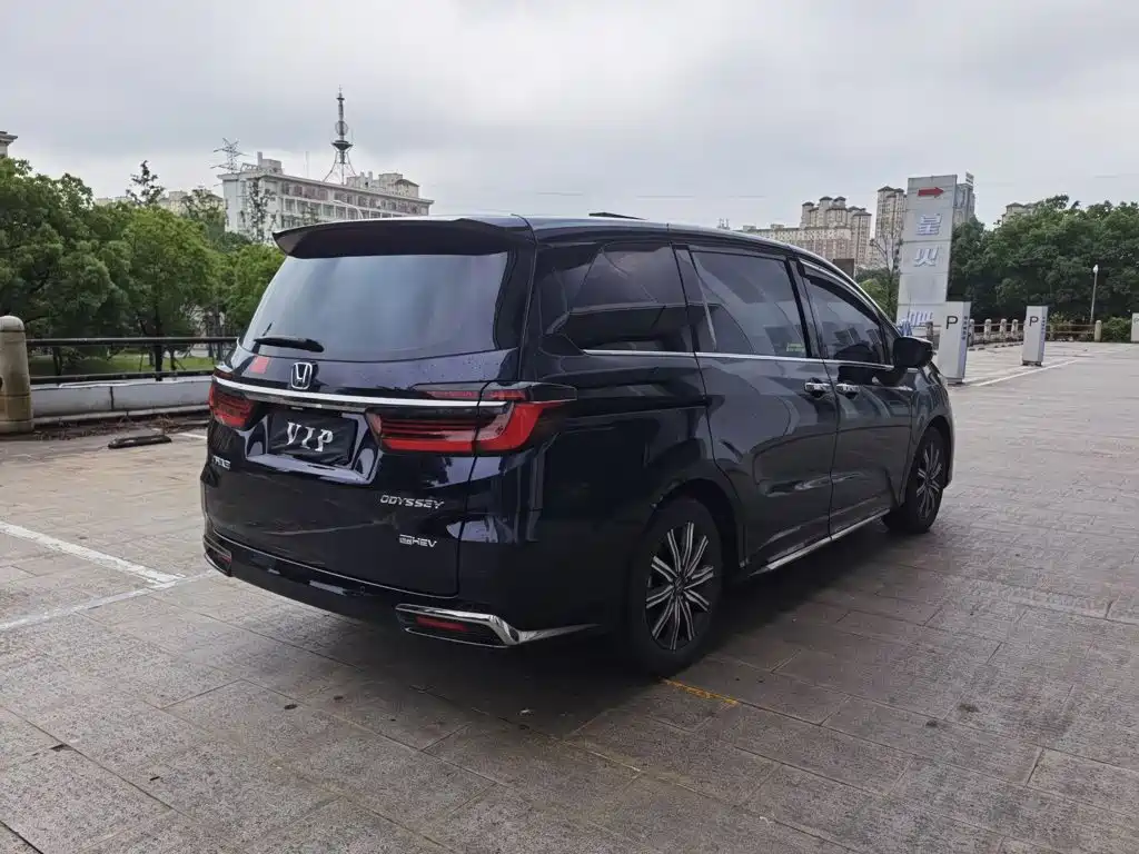 Photo 22 - Honda Odyssey