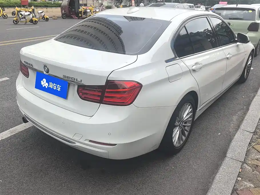 BMW 3 Series 2015 320Li Super Joy Luxury Design Package фото 3