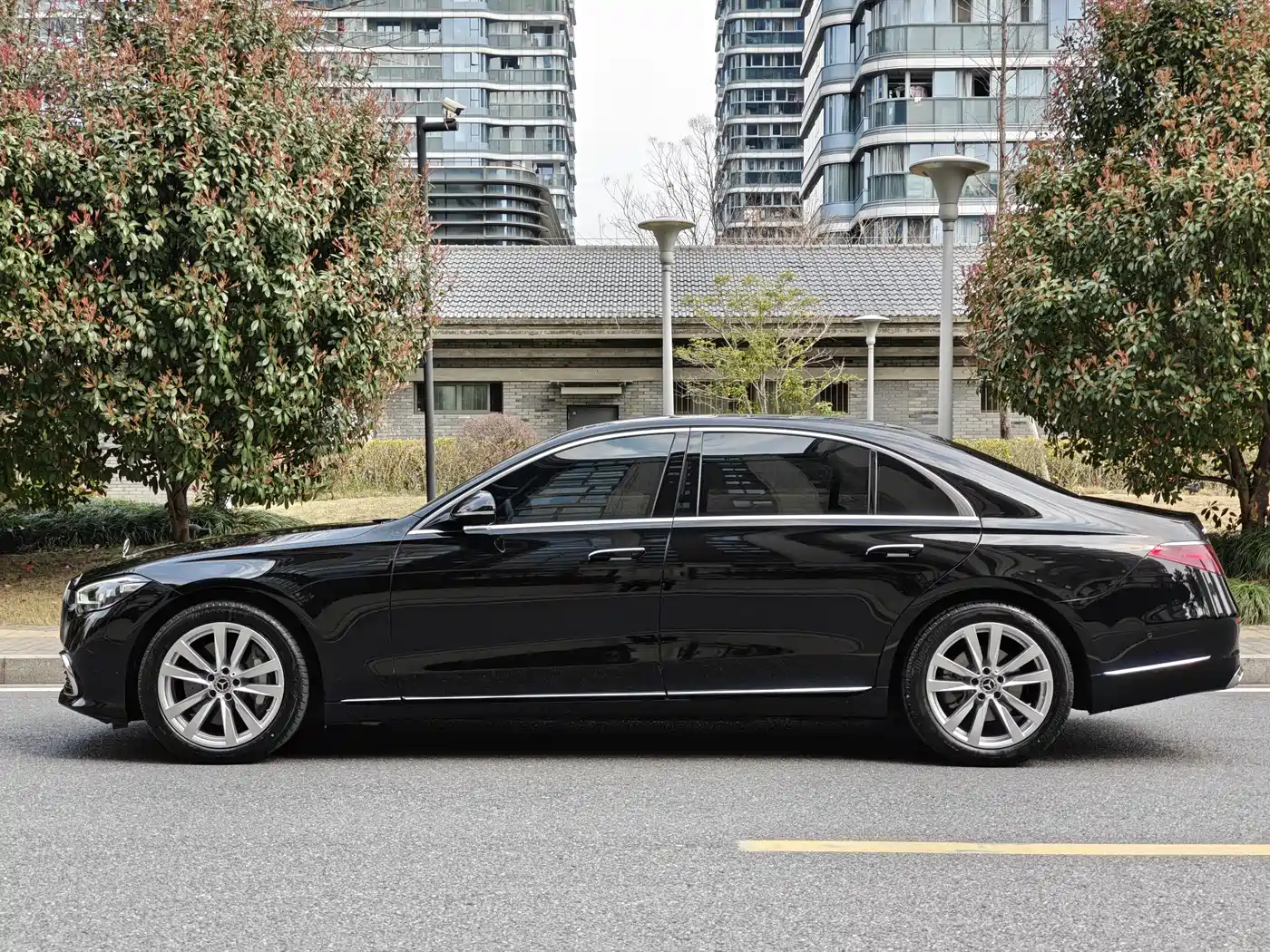 MERCEDES-BENZ S CLASS