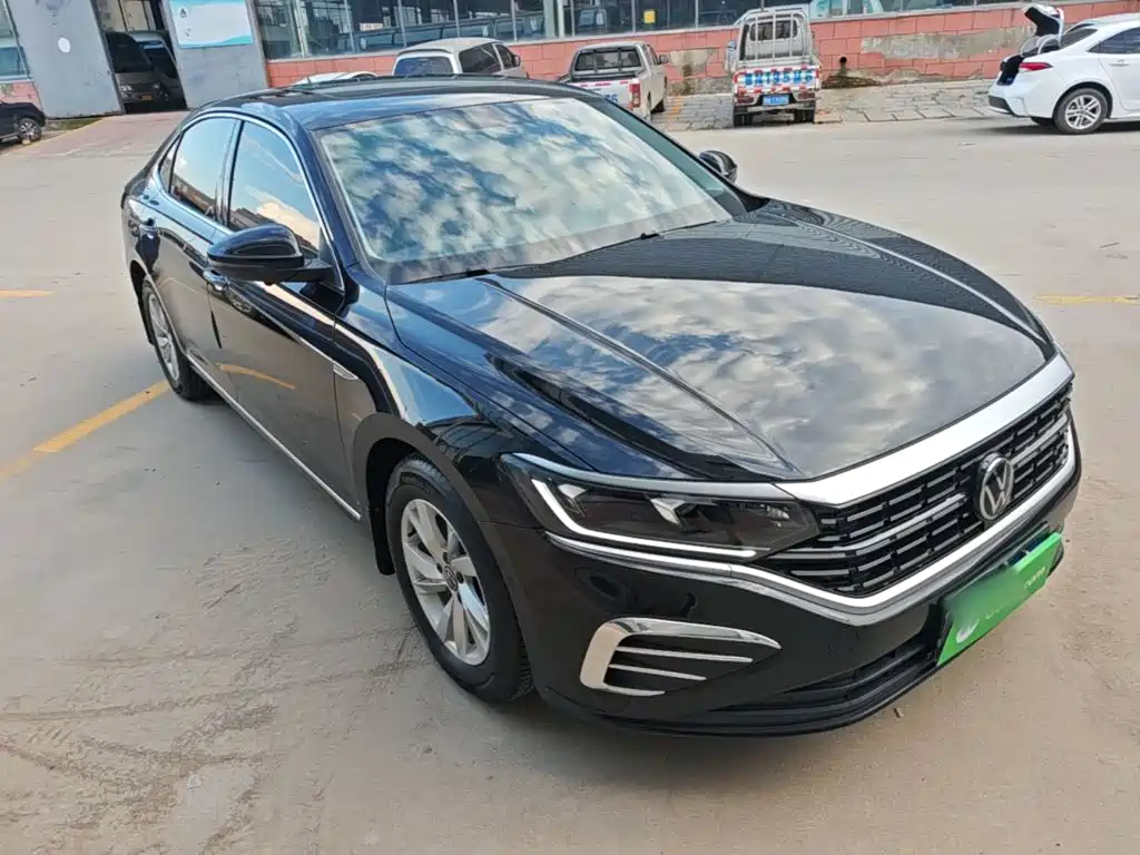 Фото 4 - Volkswagen Passat