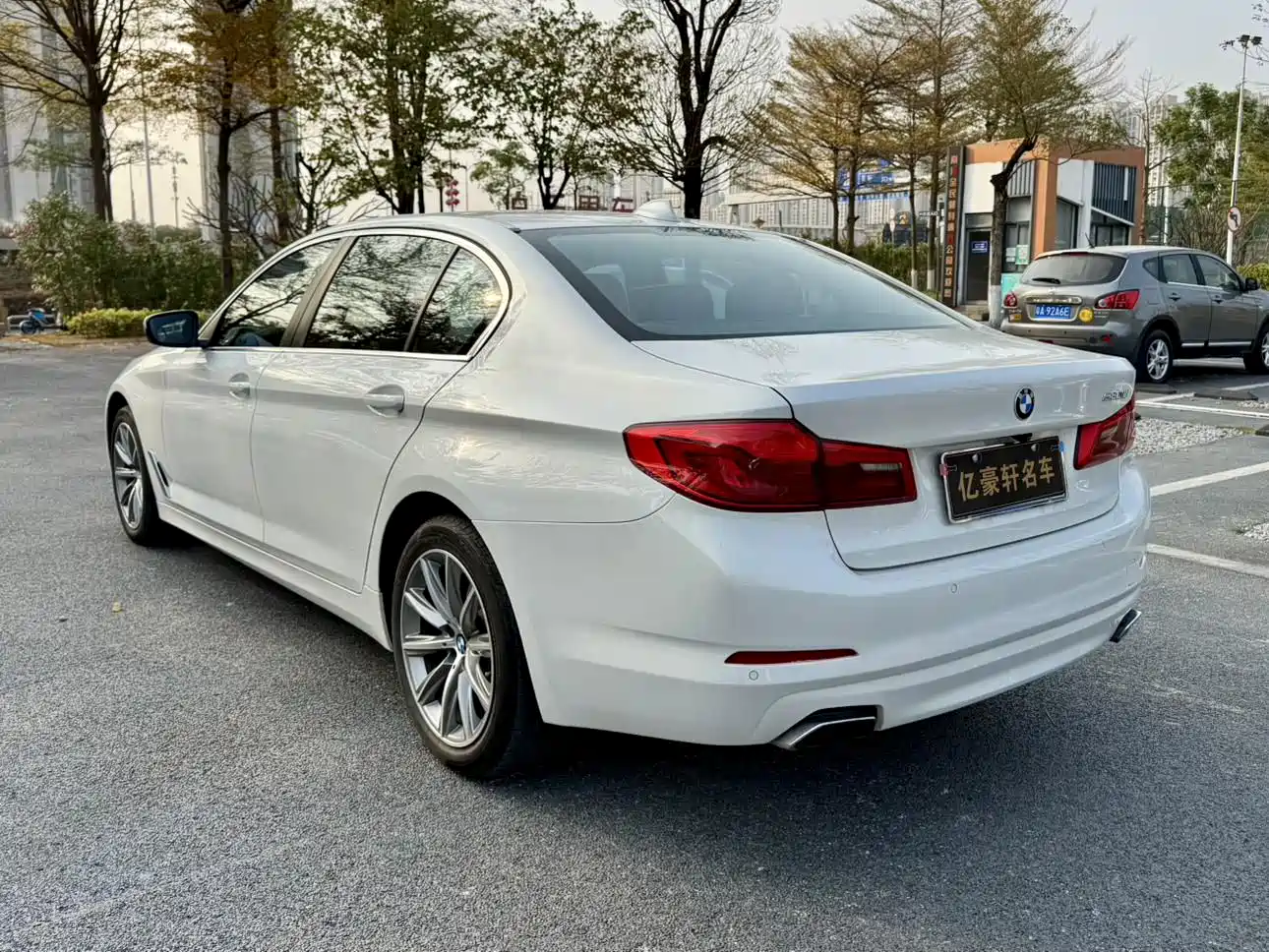 BMW 5 Series 2018 528Li Launch Special Edition фото 6