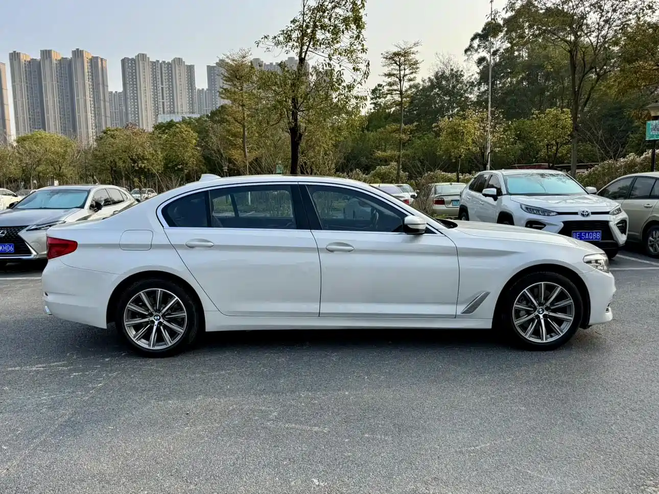 BMW 5 Series 2018 528Li Launch Special Edition фото 7