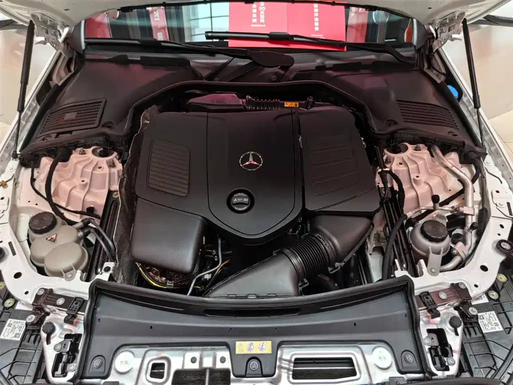 Mercedes-Benz C-Class 2025 Facelift C 260 L Sport Edition фото 25