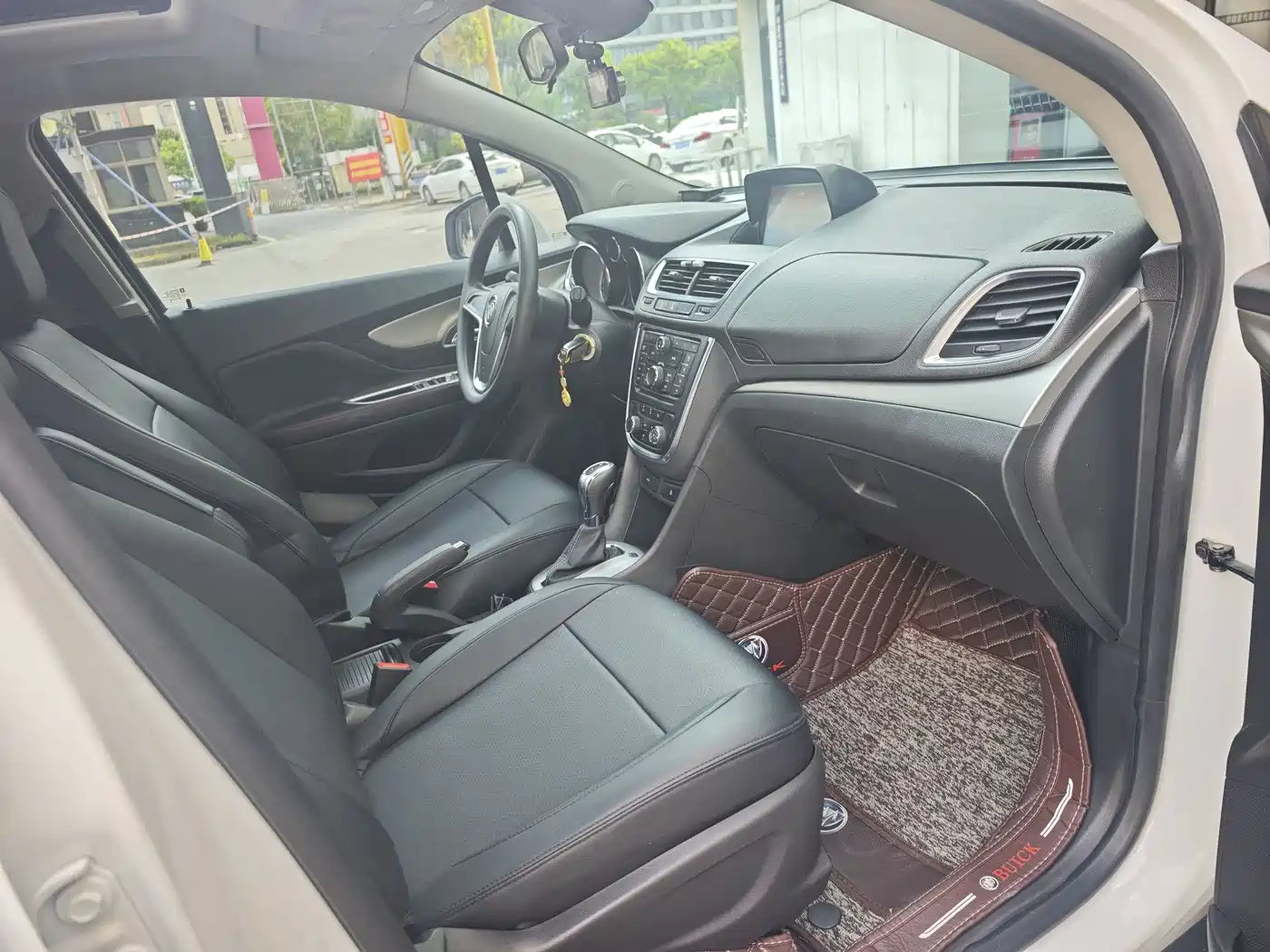 Фото 11 - Buick Encore