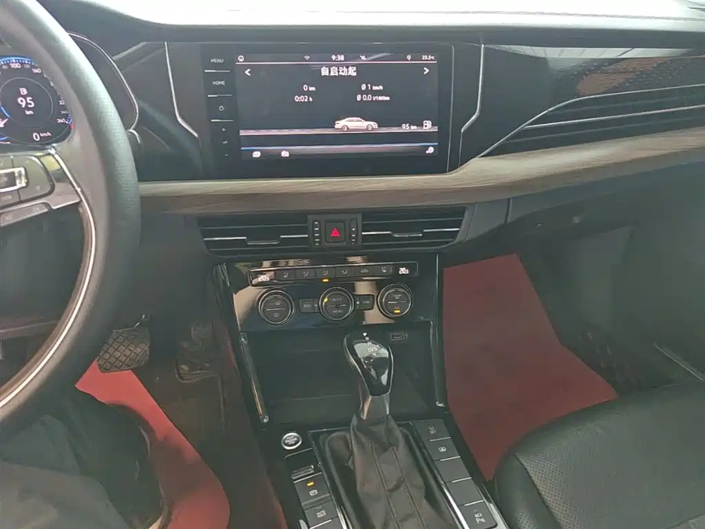 Volkswagen Passat 2019 330TSI Premium Edition China V фото 13